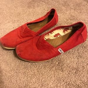 Red toms size women’s 6
